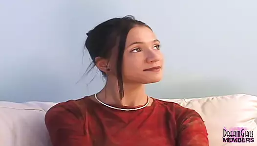 Muhteşem Esmer  İlk Ve En Ateşli İş Görüşmesini Yapıyor