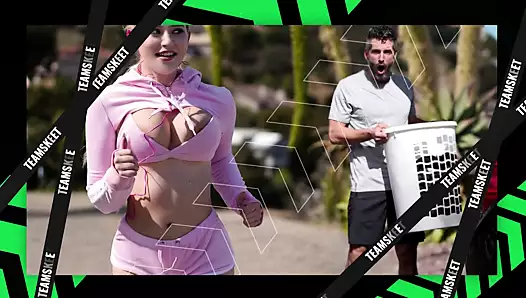 teamskeet - seksi milf üvey oğlunu çıplak model olarak kullanıyor
