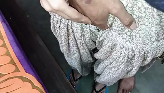 sardarni teyze ko ghar jakr ladke ne choda sesli tam video