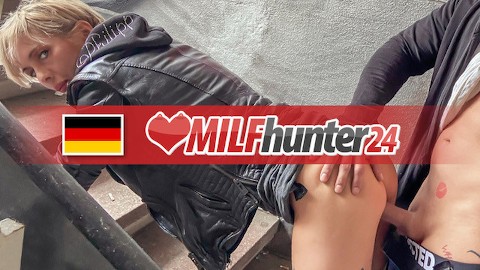 MİLF Hunter terk edilmiş yerde sıska MİLF Vicky Hundt çivi! milfhunter24nın sohbeti