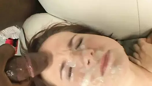tüm bu penislerle kolayca başa çıkabilir
