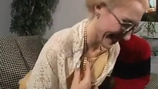 O eski orospulardan kim kaldı