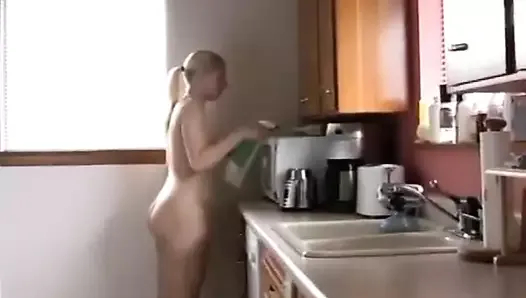 güzel göt cleans mutfak çıplak
