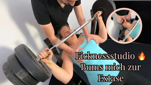 fitness koçu beni ecstasy'ye sikişir! deliğimin her tarafına saldırı!