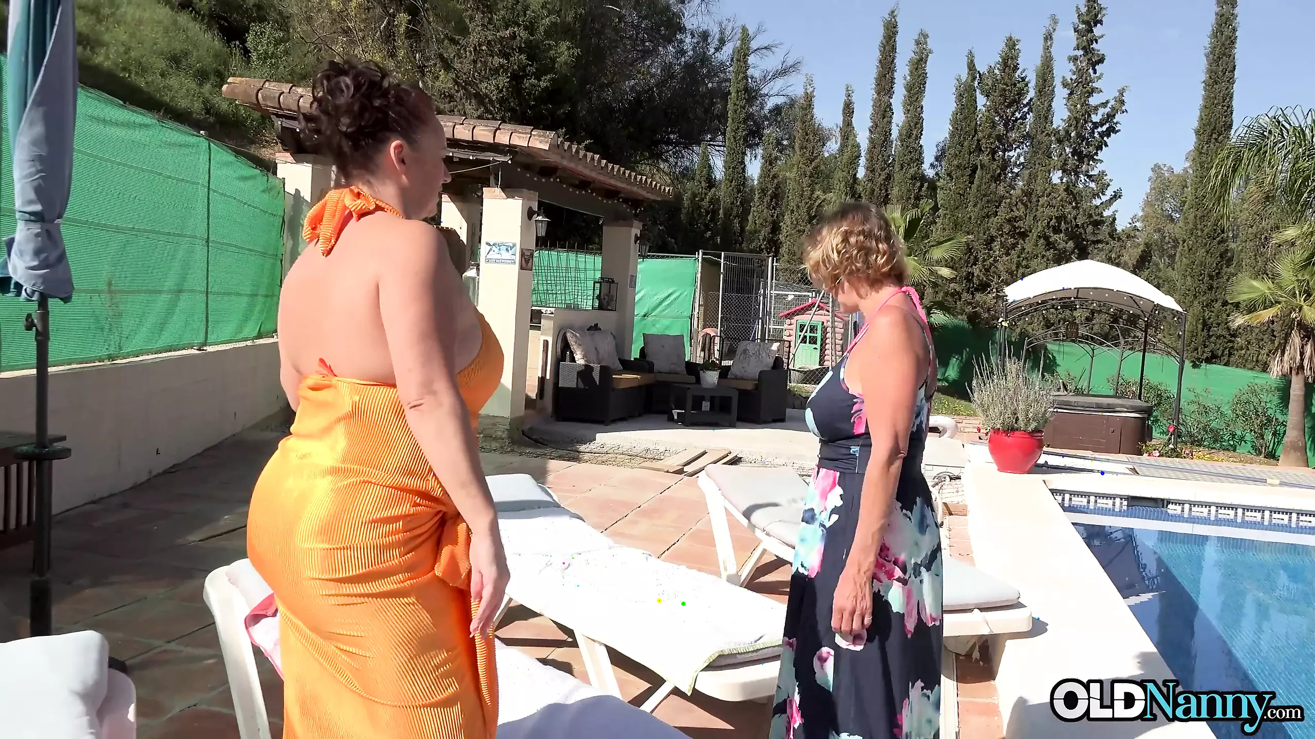 sadece olgun ve gerçekten azgın bayanlar dörtlü havuz Partisi