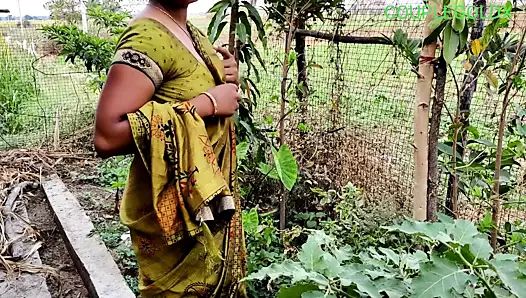 komal malik aa raha hai sayad jaldi kapde pahne bhago