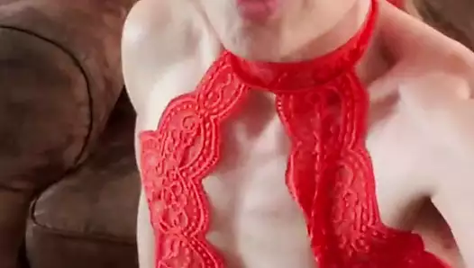 kırmızı iç çamaşırı ateşli Belçikalı milf
