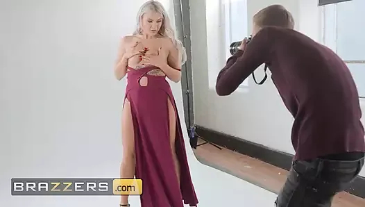 lana rose'un fotoğraf çekimi fena, danny'nin soyunup penisini çıkardığında beklediğinden çok daha buharlı - brazzers