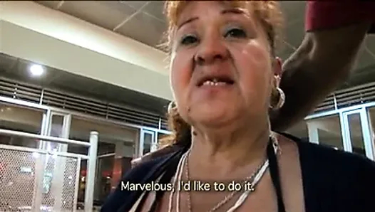şişman beyaz büyükanne fena geniş açık bölünmüş