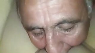 azeri amca yengeyi goturuyor